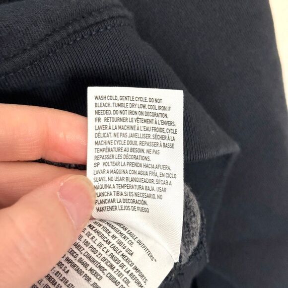 American Eagle x Mean Girls That’s So Fetch Sweatshirt Size Large - Picture 6 of 11